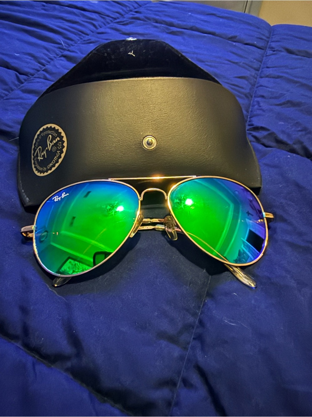 Ray-Ban Men’s Aviator Sunglasses - Gold Frame with Green-Blue Mirror Lenses